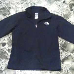 The North Face pull ovef